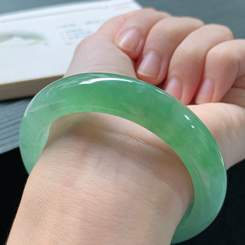 Lighting - Gelang jadeite, batu giok es lilin